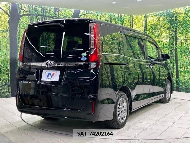 Toyota ESQUIRE 2016-11 216517-17