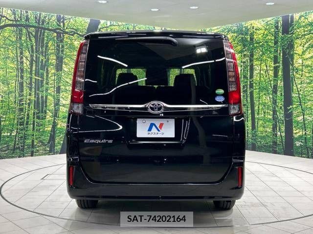 Toyota ESQUIRE 2016-11 216517-15