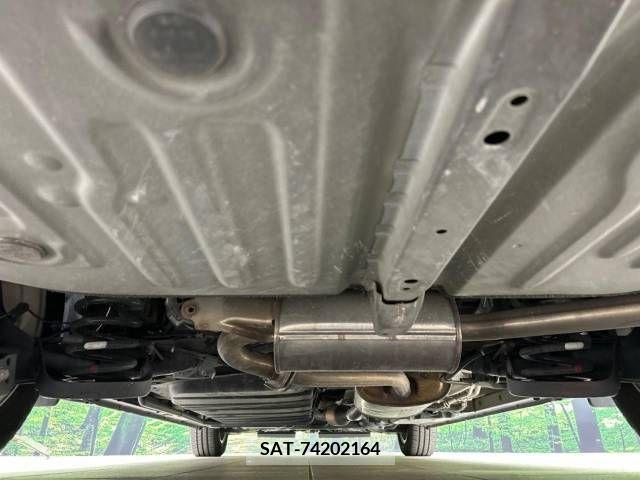 Toyota ESQUIRE 2016-11 216517-19