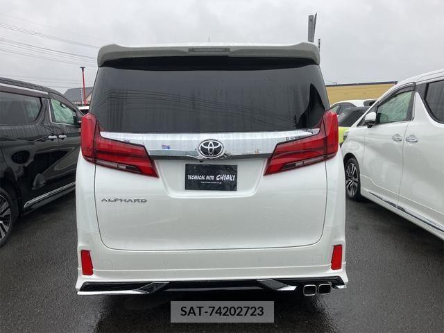 Toyota ALPHARD 2022-09 221772-3