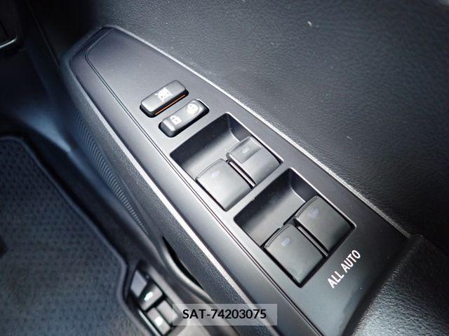 Toyota COROLLA AXIO 2018-01 211049-9