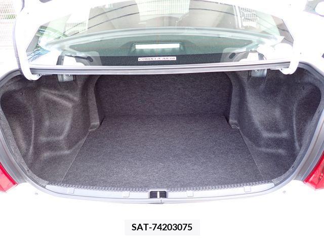 Toyota COROLLA AXIO 2018-01 211049-15