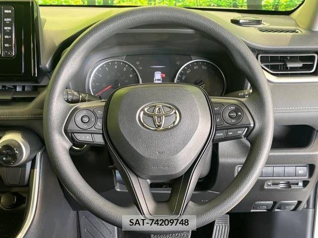 Toyota RAV4 2020-02 372970-11