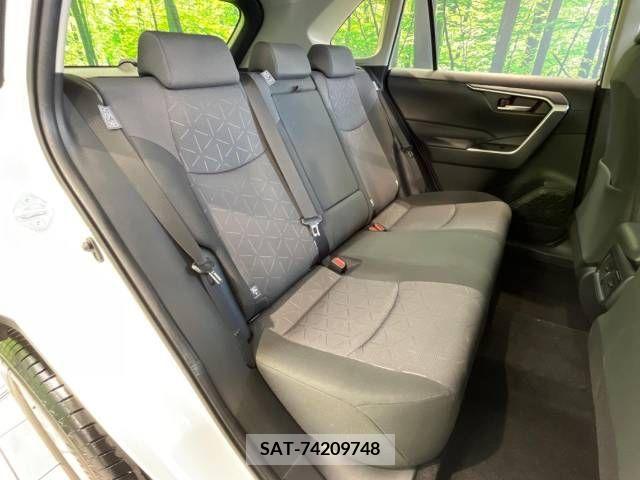 Toyota RAV4 2020-02 372970-9
