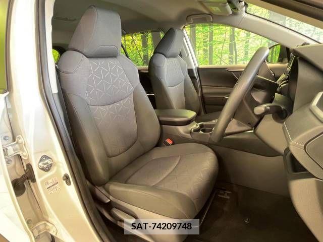 Toyota RAV4 2020-02 372970-8