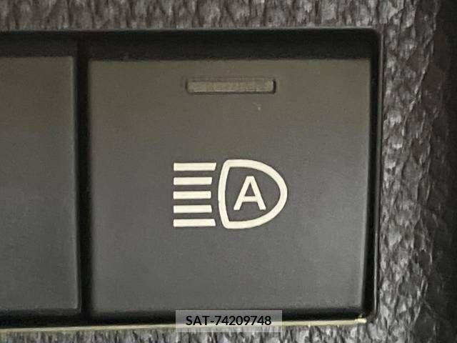 Toyota RAV4 2020-02 372970-6
