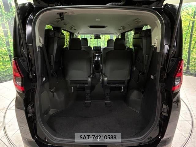 Toyota NOAH 2023-04 375865-11