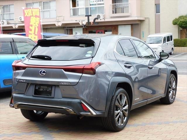 Lexus UX 2020-06 23052-2