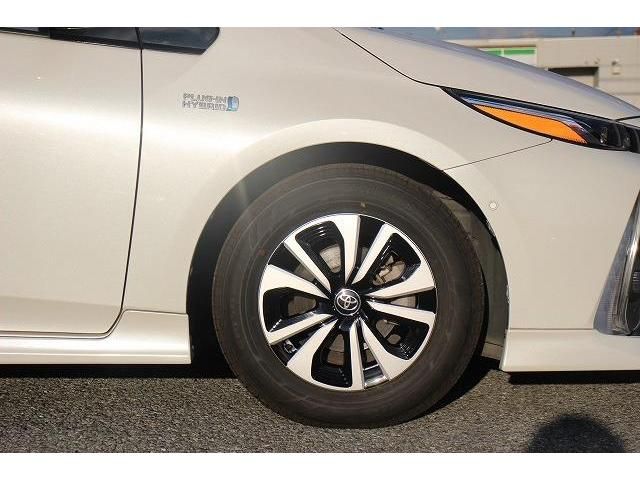 Toyota PRIUS PHV 2017-03 6903-11