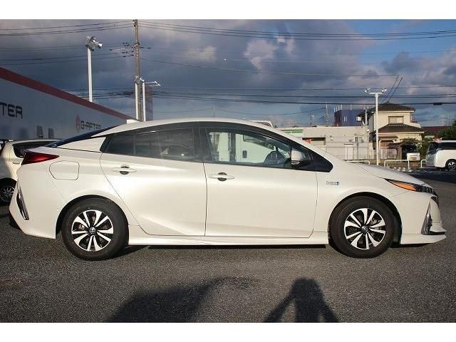 Toyota PRIUS PHV 2017-03 6903-10