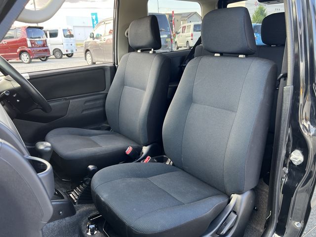 Nissan KIX 2011-01 14529-8