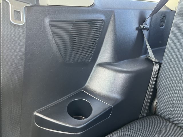 Nissan KIX 2011-01 14529-15