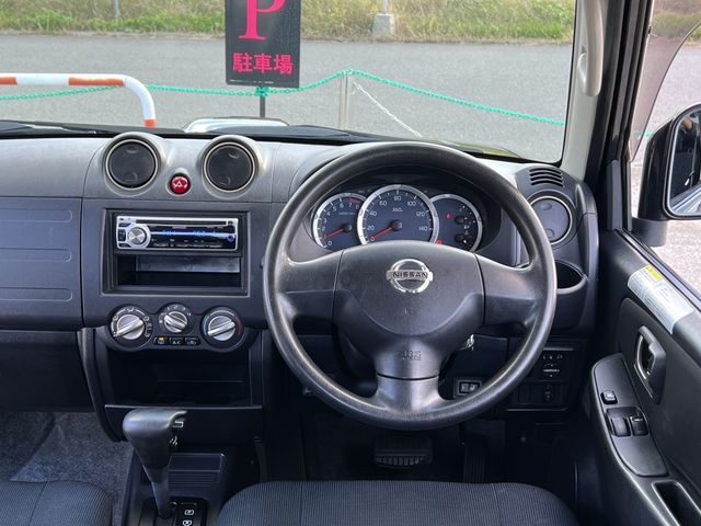 Nissan KIX 2011-01 14529-1
