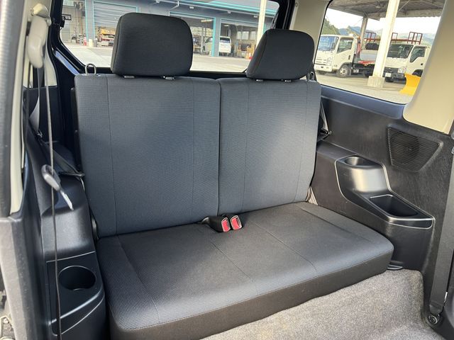 Nissan KIX 2011-01 14529-9