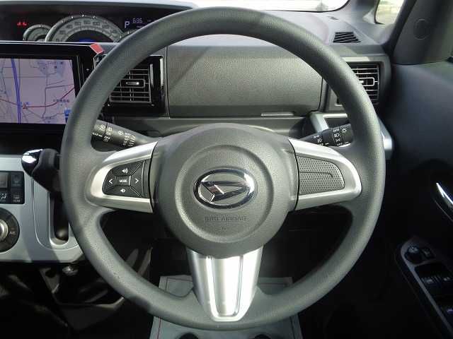 Daihatsu WAKE 2015-11 8100-3