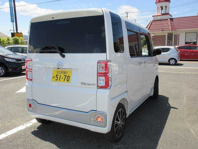 Daihatsu WAKE 2015-11 8100-2