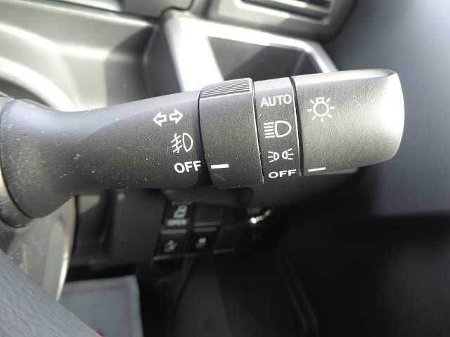 Daihatsu WAKE 2015-11 8100-10