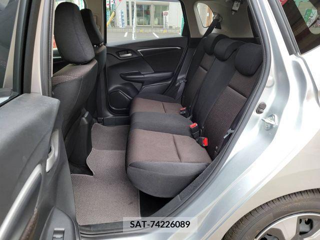 Honda FIT HYBRID 2017-03 304084-12