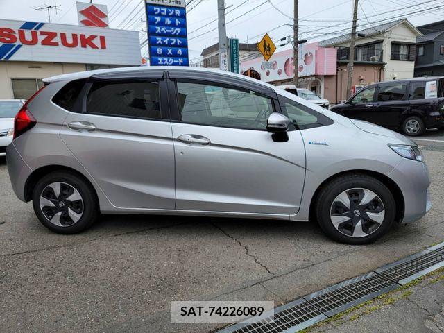 Honda FIT HYBRID 2017-03 304084-7