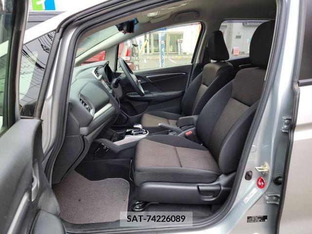 Honda FIT HYBRID 2017-03 304084-10
