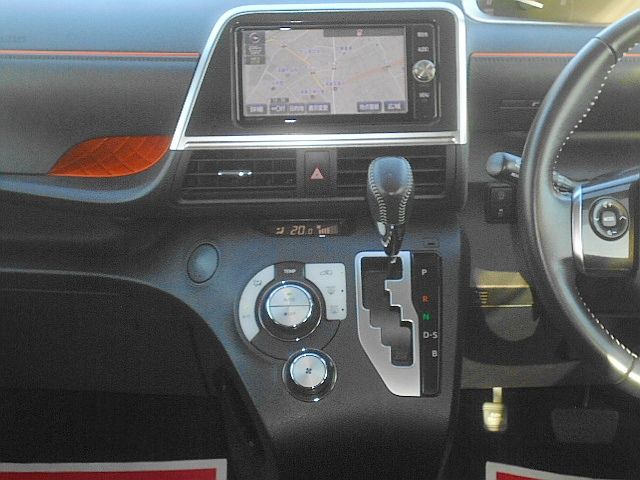 Toyota SIENTA 2016-12 184430-15