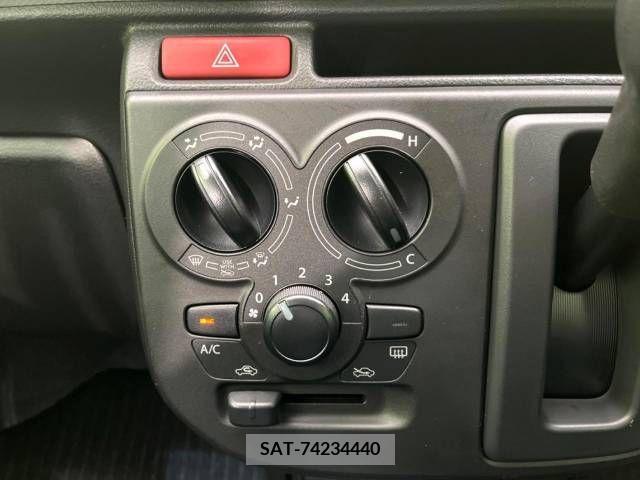 Suzuki ALTO 2019-02 305106-7