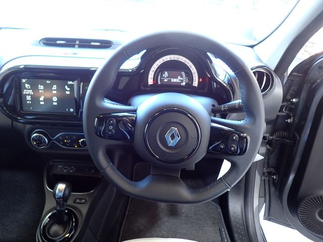 Renault TWINGO 2022-10 11701-12