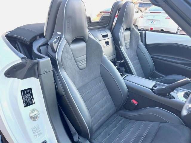 Mazda ROADSTER 2022-07 12569-9
