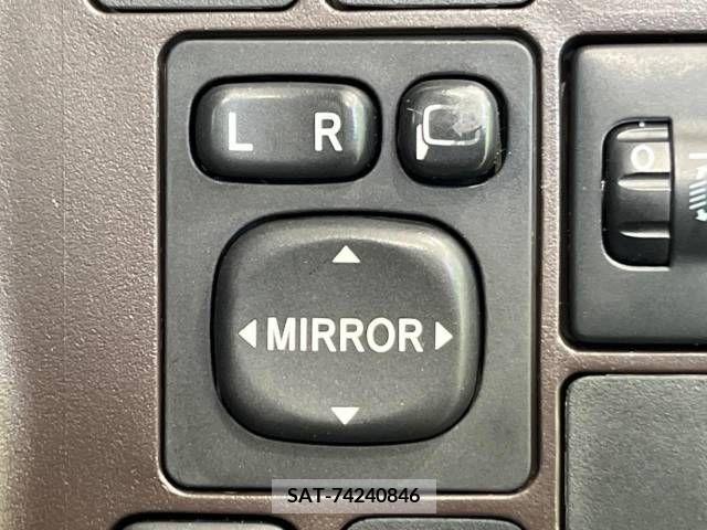 Toyota PASSO 2016-03 281247-4