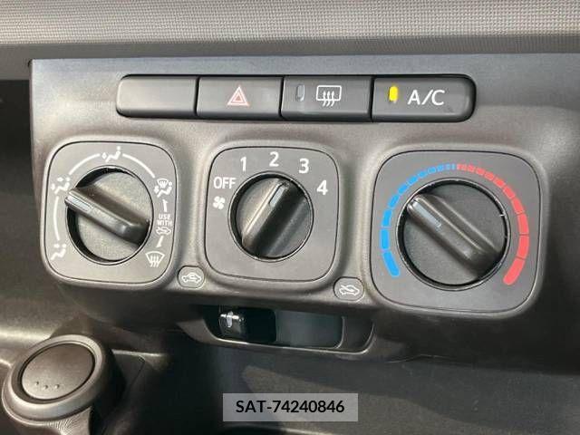 Toyota PASSO 2016-03 281247-6