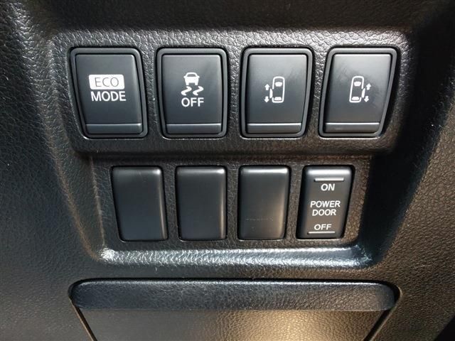 Nissan ELGRAND 2013-02 1633-12