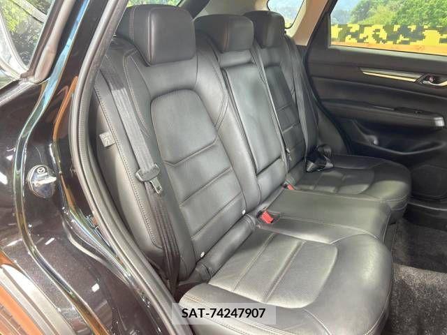 Mazda CX-5 2017-11 220603-9