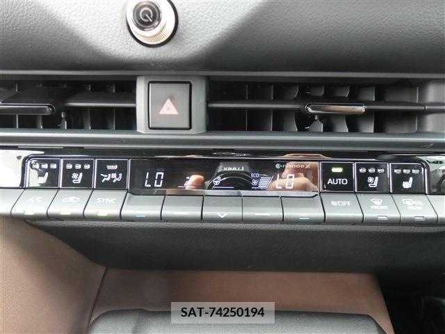Toyota CROWN 2022-09 297733-11