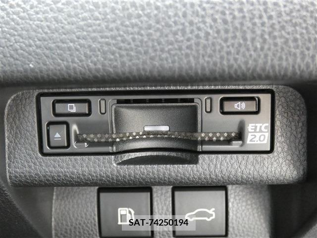 Toyota CROWN 2022-09 297733-16
