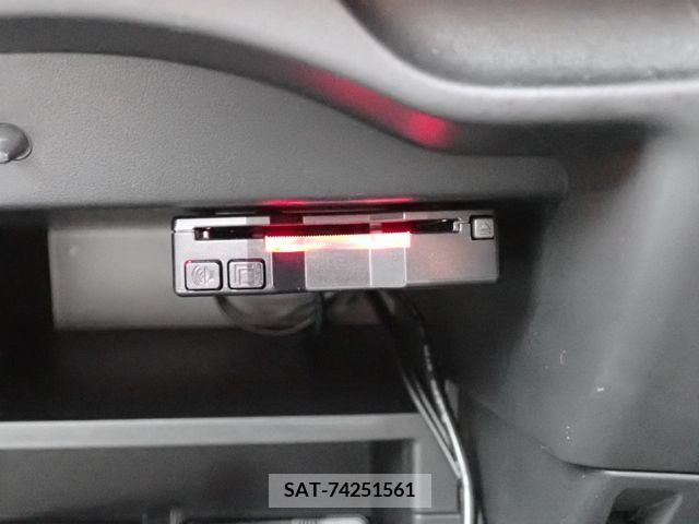 Nissan NOTE 2020-04 302454-6