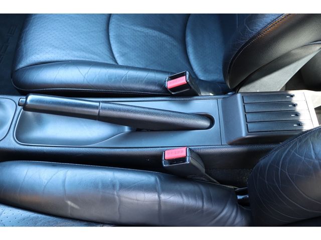 Porsche 911 1996-02 2465-17