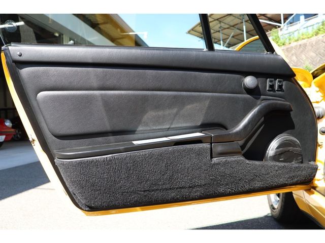 Porsche 911 1996-02 2465-24