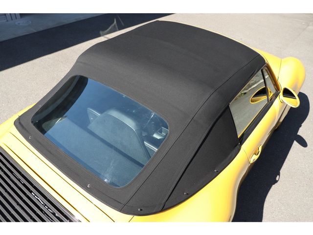 Porsche 911 1996-02 2465-12