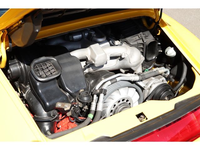 Porsche 911 1996-02 2465-25