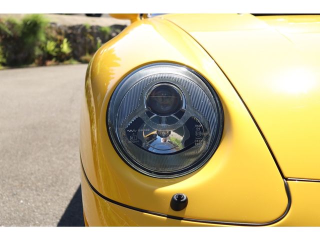 Porsche 911 1996-02 2465-10