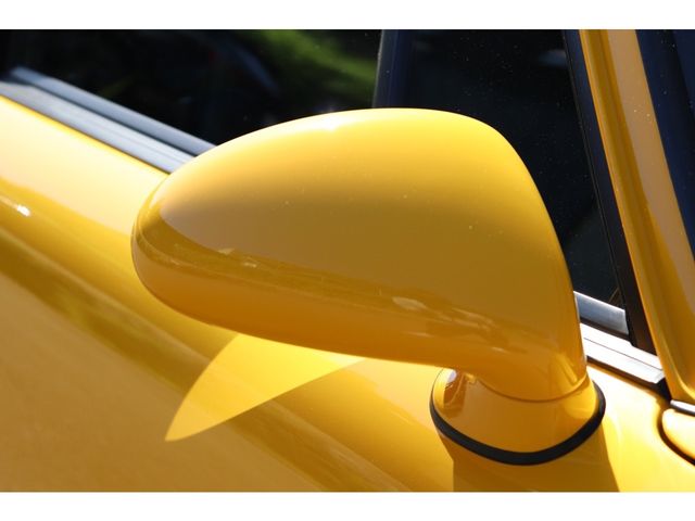 Porsche 911 1996-02 2465-11