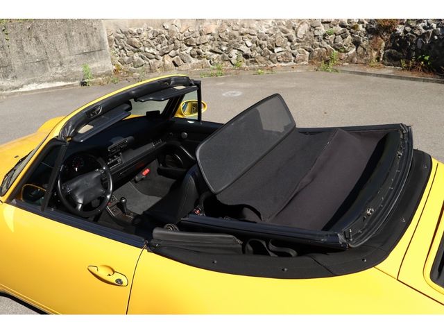 Porsche 911 1996-02 2465-27