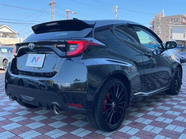 Toyota YARIS 2021-05 18815-17