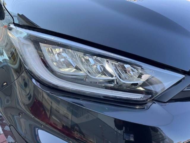 Toyota YARIS 2021-05 18815-12