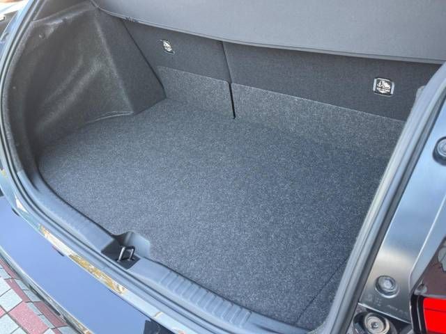 Toyota YARIS 2021-05 18815-11