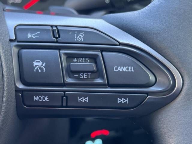 Toyota YARIS 2021-05 18815-4