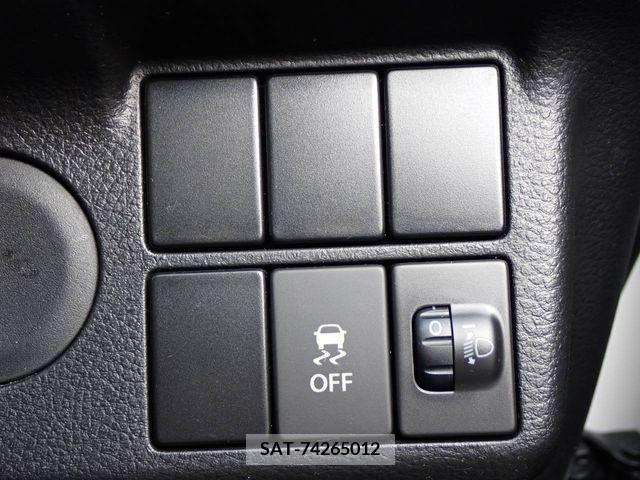 Suzuki ALTO 2017-01 305063-9