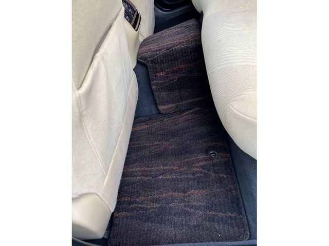 Toyota CROWN SEDAN 2013-02 10851-28