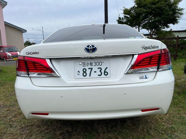 Toyota CROWN SEDAN 2013-02 10851-7