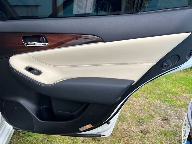Toyota CROWN SEDAN 2013-02 10851-25